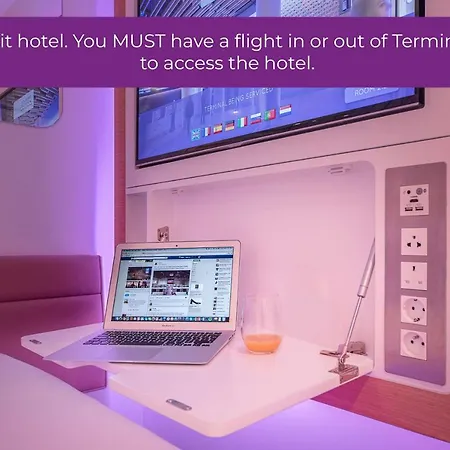 ホテル Yotelair Paris Cdg - Transit - Terminal 2e 3*