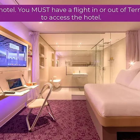 ホテル Yotelair Paris Cdg - Transit - Terminal 2e