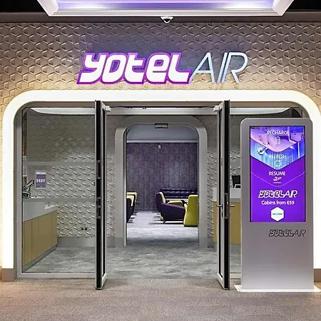 Yotelair Paris Cdg - Transit - Terminal 2e 3* ル・メニル＝アムロ