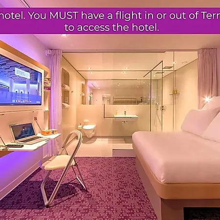 Yotelair Paris Cdg - Transit - Terminal 2e 3* Le Mesnil-Amelot