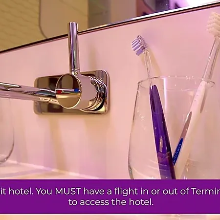 ホテル Yotelair Paris Cdg - Transit - Terminal 2e