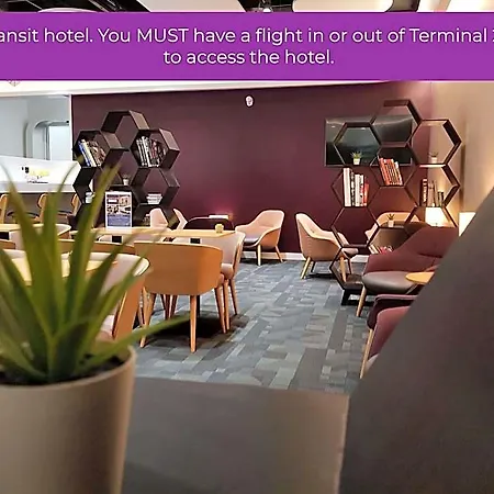 Yotelair Paris Cdg - Transit - Terminal 2e ル・メニル＝アムロ