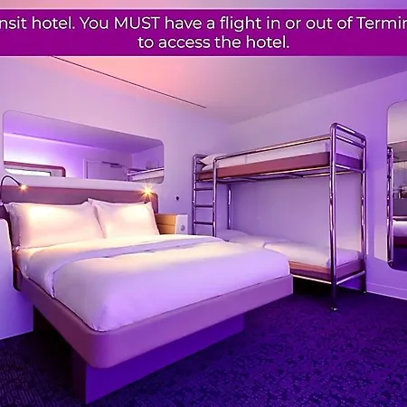 ホテル Yotelair Paris Cdg - Transit - Terminal 2e 3*