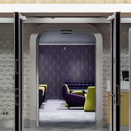 Yotelair Paris Cdg - Transit - Terminal 2e מלון