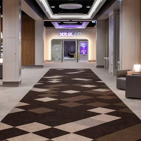 Yotelair Paris Cdg - Transit - Terminal 2e מלון