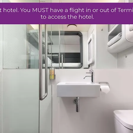 Yotelair Paris Cdg - Transit - Terminal 2e 3* לה מניל-אמלו